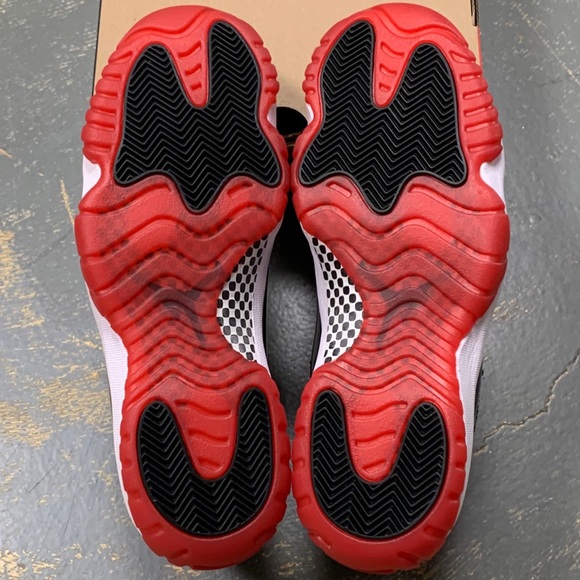 Air Jordan 11 XI Bred Retro 23 378037-061 10.5 - Picture 7 of 8
